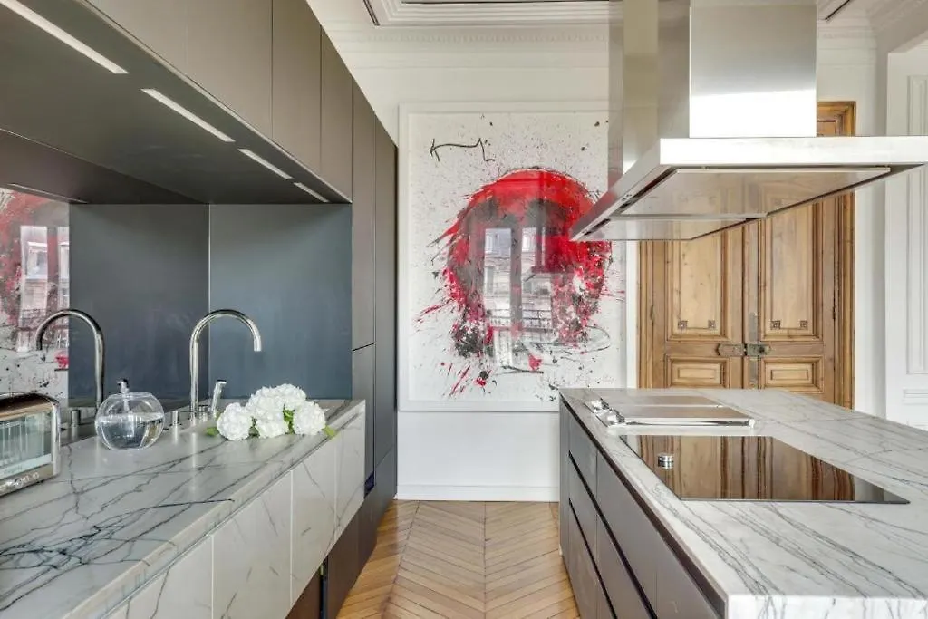 Apartment Luxurious Penthouse Near Champs Elysees And Front Of Eiffel Tower Paris